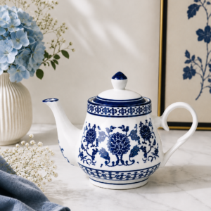Petite Duchess Tea Charm