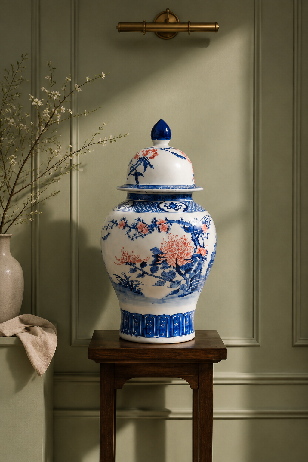 Chinoiserie jar